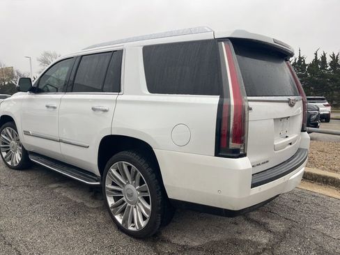 Used 2017 Cadillac Escalade 4WD image 4