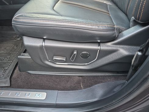 Used 2023 Ford Expedition Max Platinum image 13