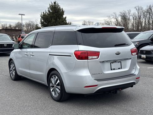 Used 2016 Kia Sedona SX image 22