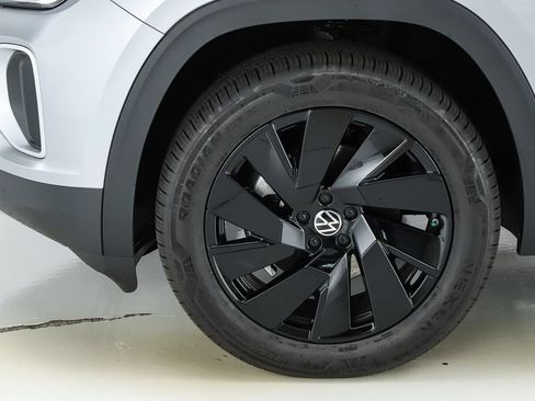 New 2026 Volkswagen Atlas SE FWD image 5