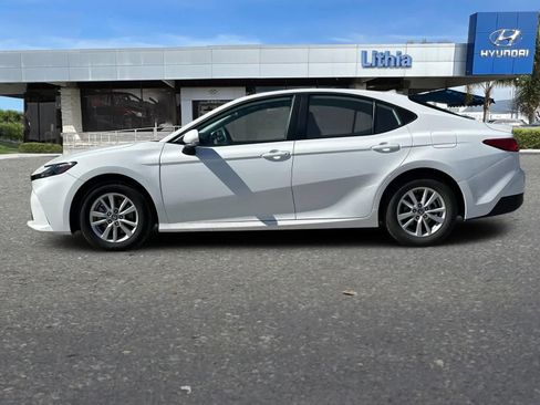 Used 2025 Toyota Camry LE FWD image 6