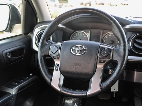 Used 2017 Toyota Tacoma SR5 w/ Tow Package image 12