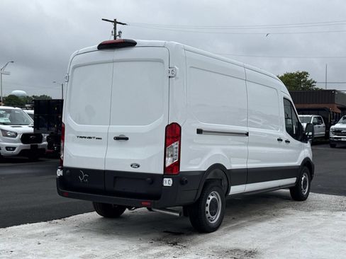 New 2026 Ford Transit 250 148 Medium Roof w/ Load Area Protection Package RWD image 3