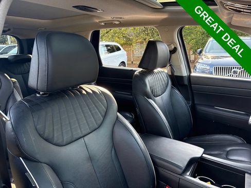 Used 2023 Hyundai Palisade Limited FWD image 13