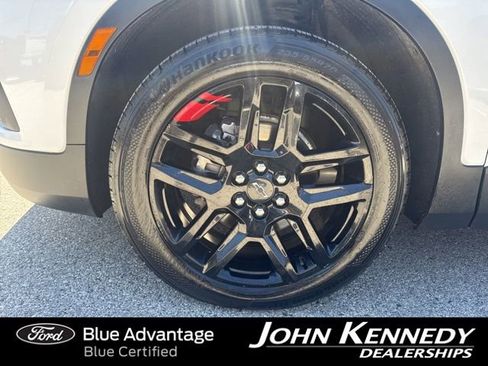 Used 2021 Chevrolet Blazer LT w/ Redline Edition AWD/4WD image 2