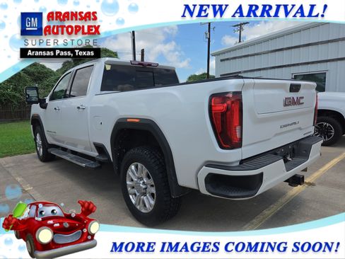 Used 2022 GMC Sierra 2500 Denali w/ Denali Ultimate Package AWD/4WD image 3