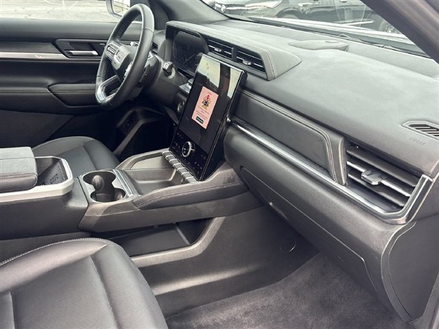 Used 2025 GMC Terrain Elevation w/ Elevation Premium Package AWD/4WD image 28