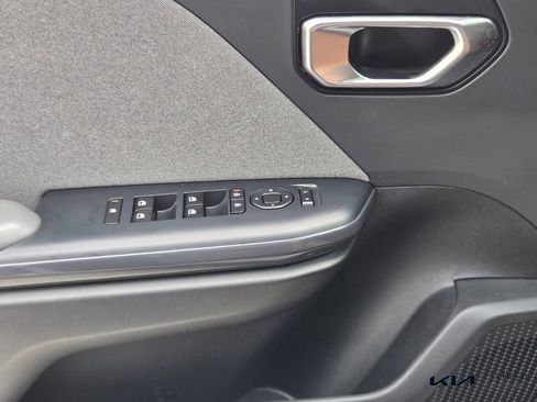 Certified 2025 Kia K4 EX FWD image 29