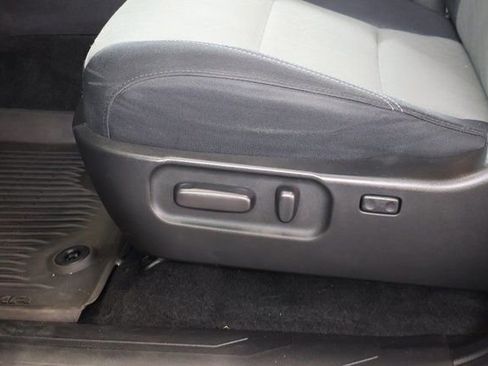 Used 2023 Toyota Tacoma TRD Sport AWD/4WD image 12