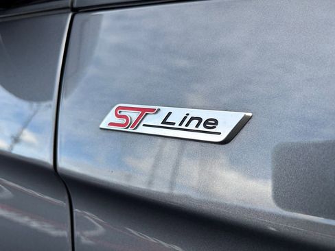 Used 2022 Ford Edge ST-Line w/ Class II Trailer Tow Package image 31