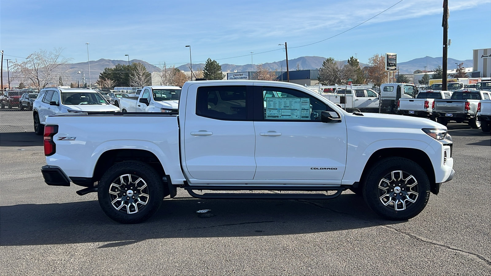 New 2026 Chevrolet Colorado Z71 w/ Technology Package AWD/4WD image 4