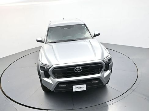 Used 2024 Toyota Tacoma TRD Off-Road image 20