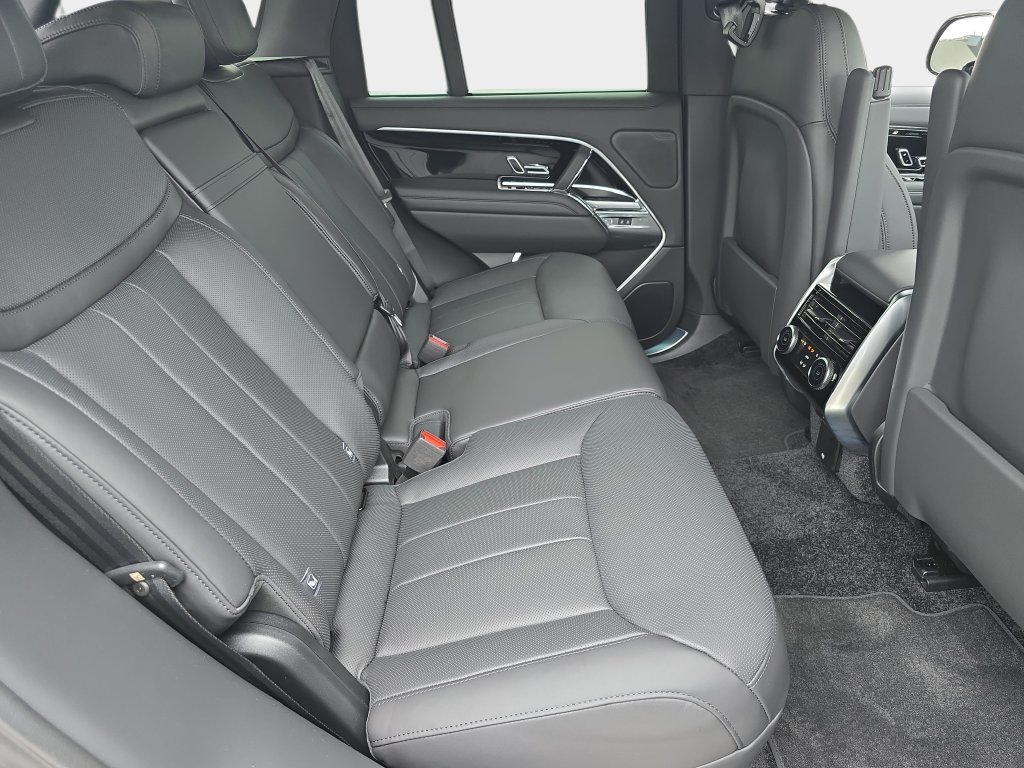 New 2026 Land Rover Range Rover SE AWD/4WD image 11