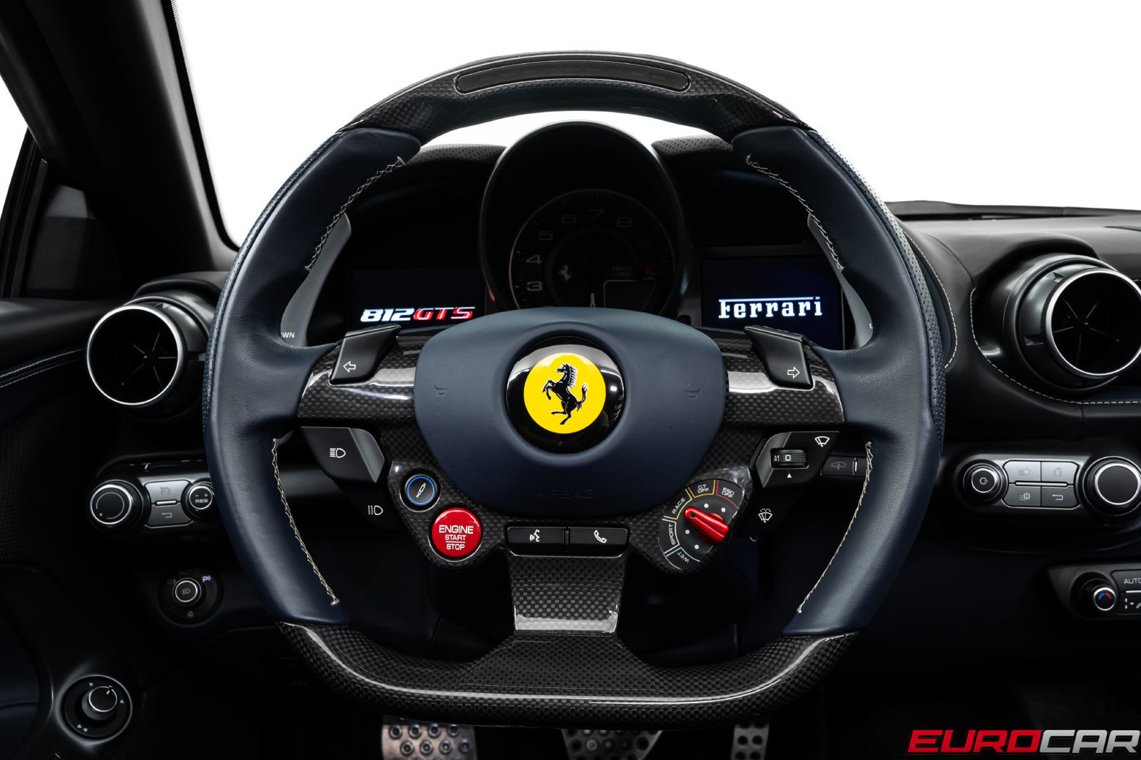 Used 2022 Ferrari 812 GTS RWD image 32