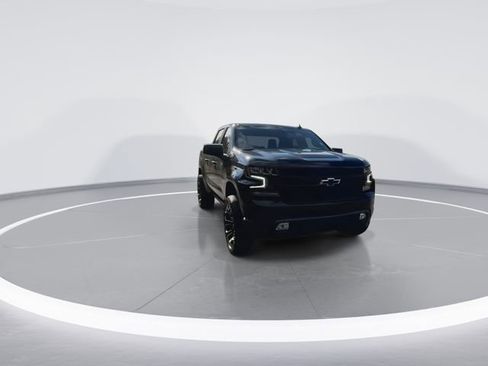 Used 2021 Chevrolet Silverado 1500 RST w/ Z71 Off-Road Package image 3