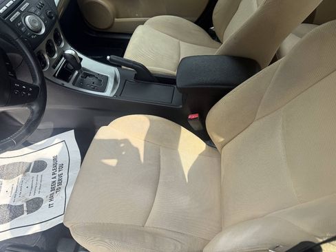 Used 2010 MAZDA MAZDA3 s Sport FWD image 10