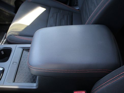 Used 2023 Nissan Frontier PRO-4X image 41