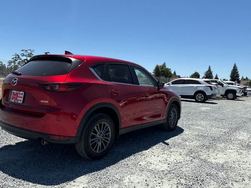 Used 2019 MAZDA CX-5 Touring FWD image 3