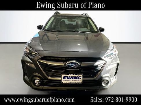 Used 2025 Subaru Outback Premium AWD/4WD image 2