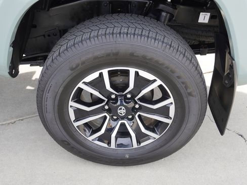 Certified 2023 Toyota Tacoma TRD Sport image 12