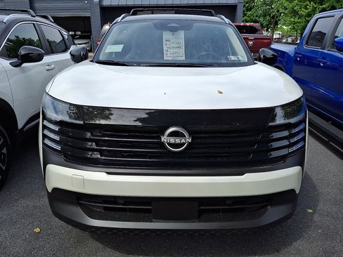 New 2026 Nissan Kicks SV w/ Cold Weather Package AWD/4WD image 2