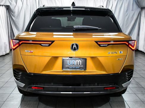 Used 2024 Acura ZDX Type S AWD/4WD image 5