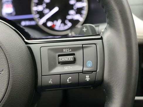 Used 2023 Nissan Rogue SV w/ SV Premium B Package image 20