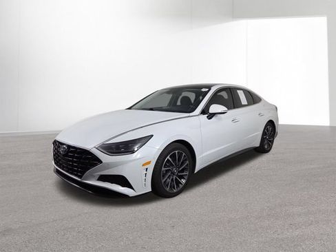 Used 2020 Hyundai Sonata Limited FWD image 2