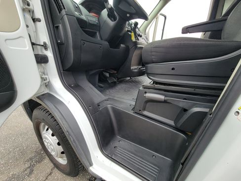 Used 2017 RAM ProMaster 1500 w/ Interior Convenience Group FWD image 18