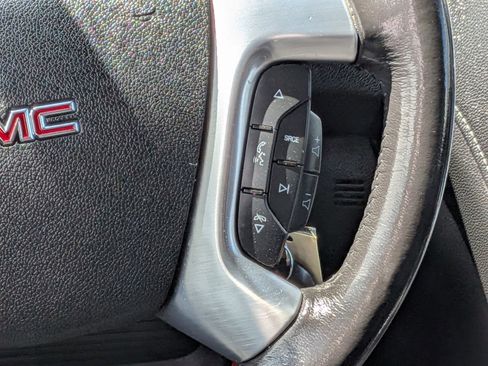 Used 2016 GMC Acadia SLT image 19