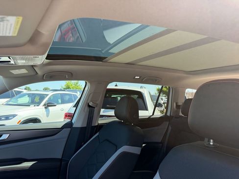 New 2026 Volkswagen Atlas Peak Edition AWD/4WD image 25