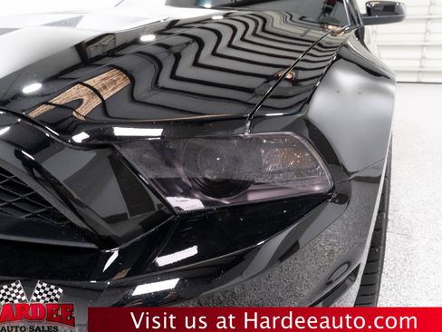 Used 2011 Ford Mustang Shelby GT500 w/ SVT Performance Pkg image 8