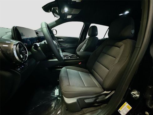 Used 2026 Chevrolet Equinox LT image 24