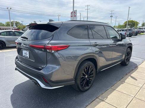 Used 2023 Toyota Highlander XSE image 20