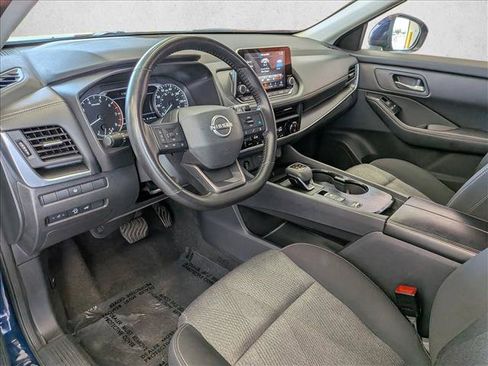 Used 2025 Nissan Rogue SV FWD image 13