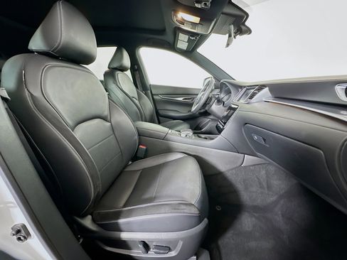 Used 2024 INFINITI QX50 Sport image 32