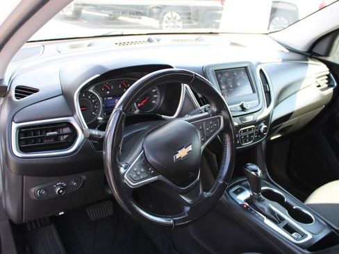 Used 2021 Chevrolet Equinox LT AWD/4WD image 23