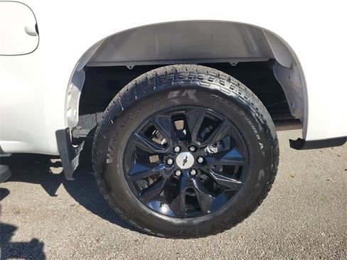 Used 2023 Chevrolet Silverado 1500 RST w/ Z71 Off-Road Package image 16