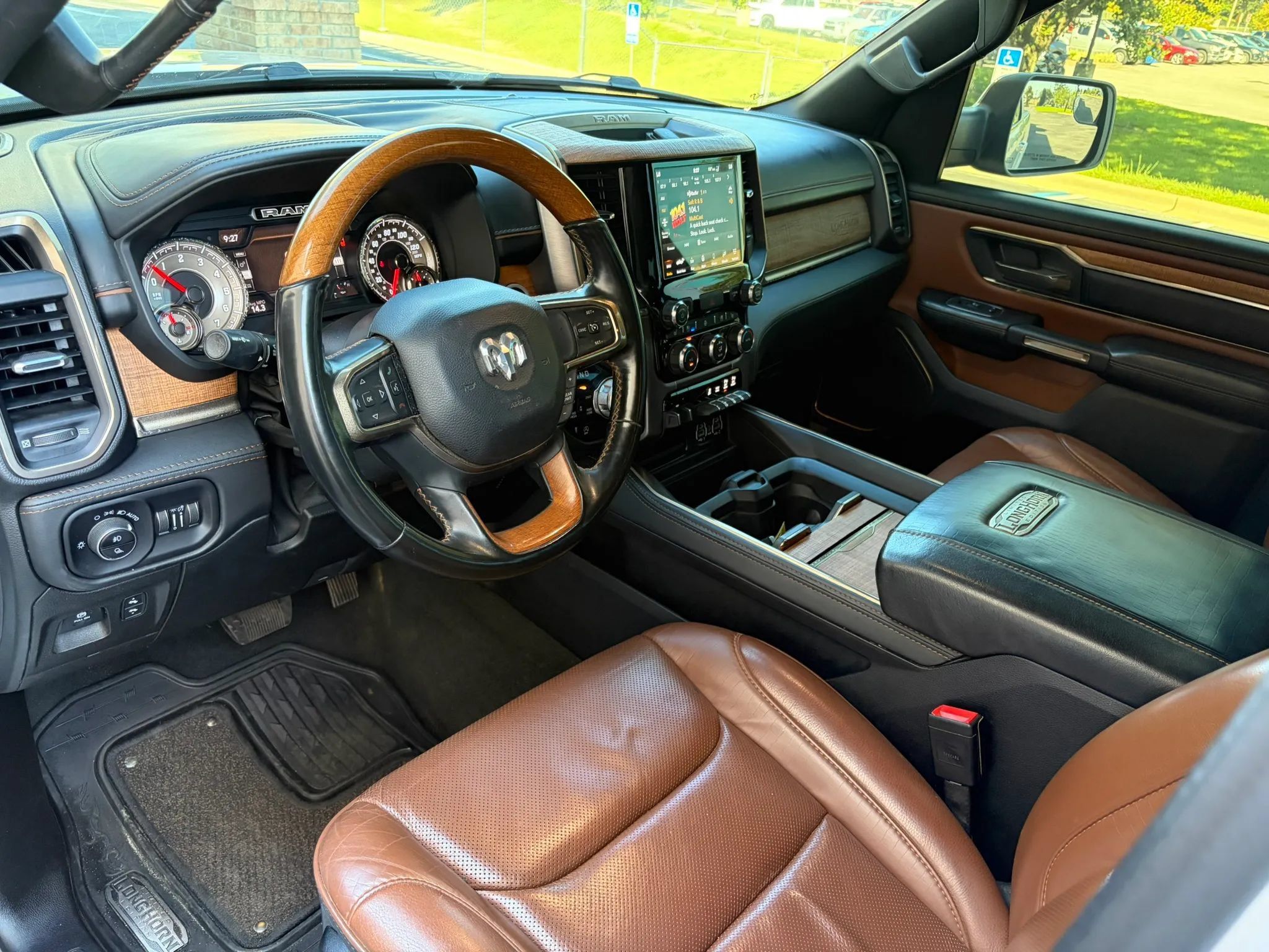 Used 2021 RAM 1500 Limited w/ Body Color Bumper Group AWD/4WD image 13
