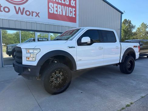 Used 2015 Ford F150 Lariat w/ Equipment Group 502A Luxury AWD/4WD image 23