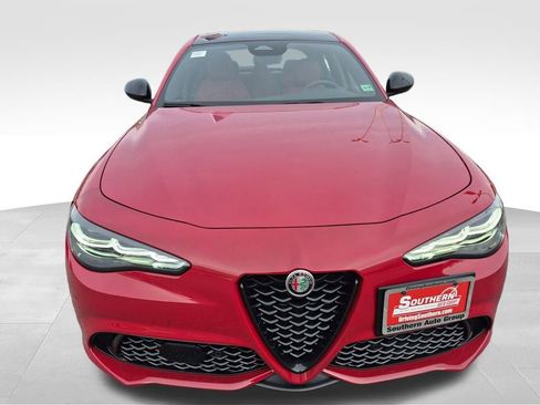 New 2025 Alfa Romeo Giulia AWD w/ Driving Assist Package image 8