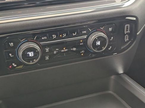 Certified 2024 Chevrolet Silverado 2500 High Country w/ High Country Premium Package image 24