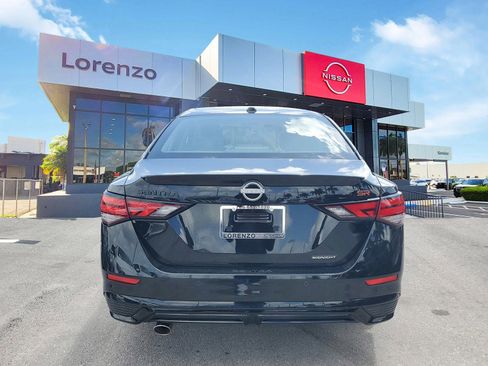 New 2025 Nissan Sentra SR w/ Midnight Edition image 5