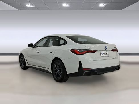 Used 2023 BMW i4 eDrive35 w/ Premium Package image 3