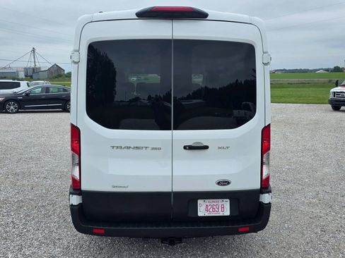 Used 2025 Ford Transit 350 XLT RWD image 4