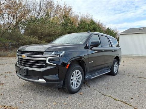 Used 2024 Chevrolet Tahoe LT AWD/4WD image 3