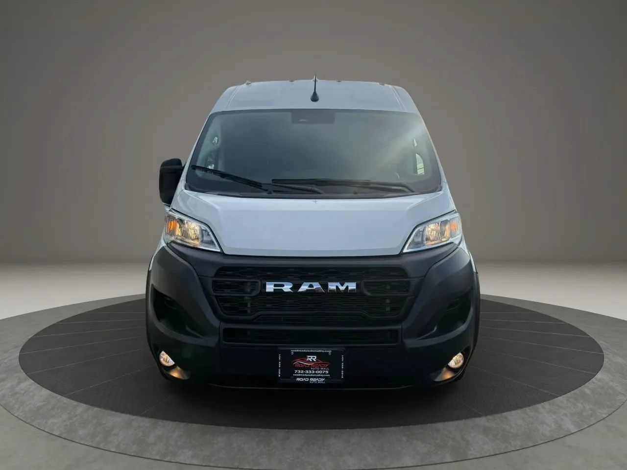 Used 2025 RAM ProMaster 2500 w/ Convenience Group FWD image 3