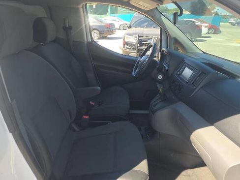 Used 2018 Nissan NV200 SV w/ Navigation Package image 5