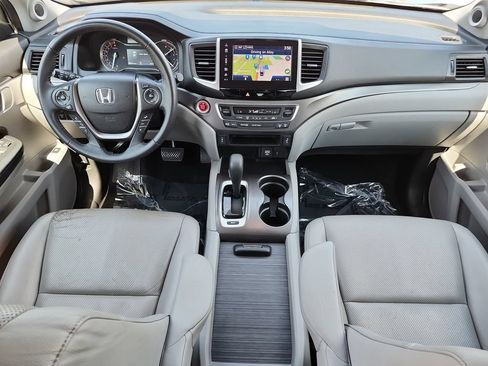 Used 2017 Honda Ridgeline RTL-T image 18