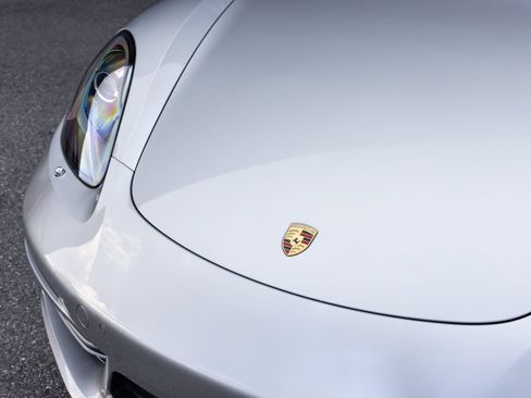 Certified 2025 Porsche 718 Cayman RWD image 10
